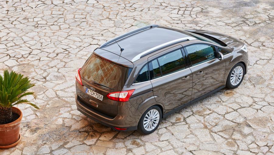  Ford Grand C-Max 2015 года  (фото 8 из 19)